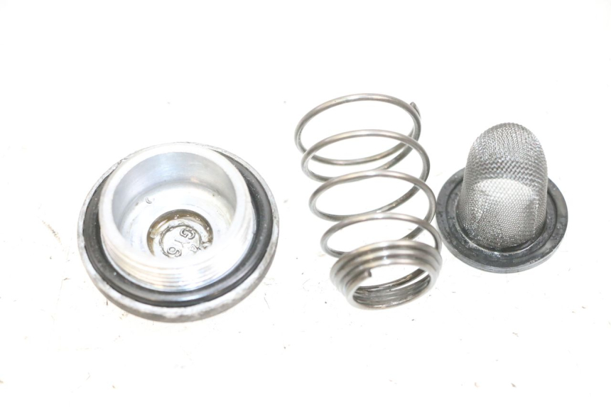 photo de ENGINE OIL CAP KYMCO LIKE 125 (2009 - 2016) - Zoom on usage condition