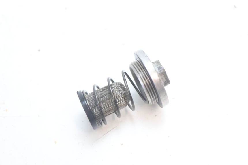 photo de ENGINE OIL CAP HONDA PCX (JF28) 125 (2009 - 2011) - Alternative perspective