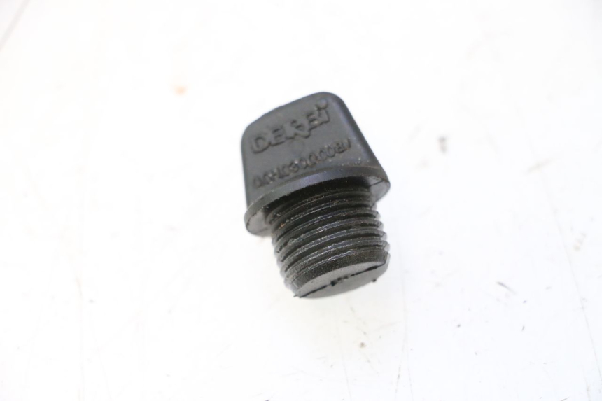 photo de ENGINE OIL CAP DERBI SENDA 50 (2003 - 2005) - Zoom on usage condition