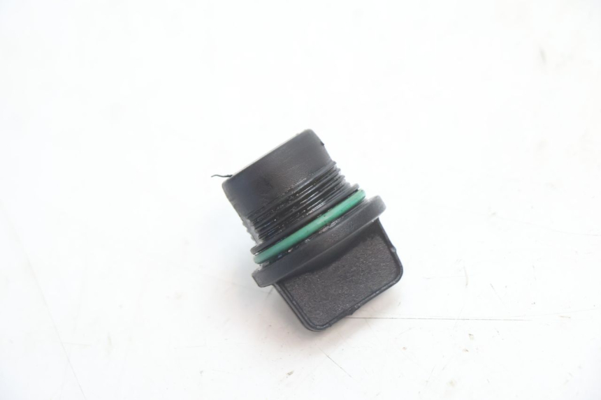 photo de ENGINE OIL CAP DUCATI SS IE DS CARENEE 1000 (2002 - 2006) - Zoom on usage condition