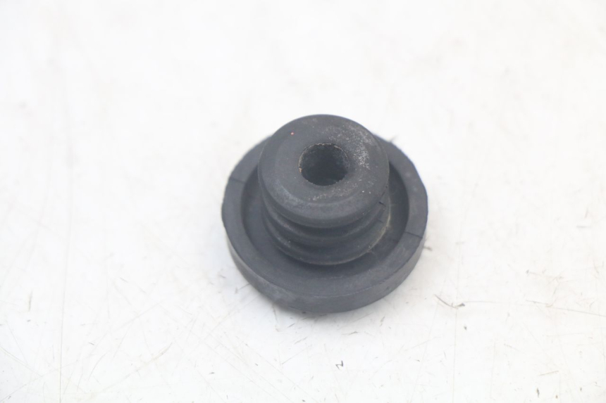 photo de OIL SUMP PLUG SUZUKI SV N 650 (1999 - 2002) - Zoom on usage condition
