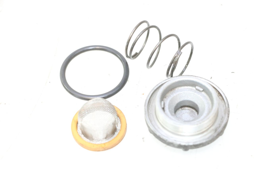 photo de ENGINE OIL CAP YAMAHA YP MAJESTY 125 (2002 - 2006) - Component detail