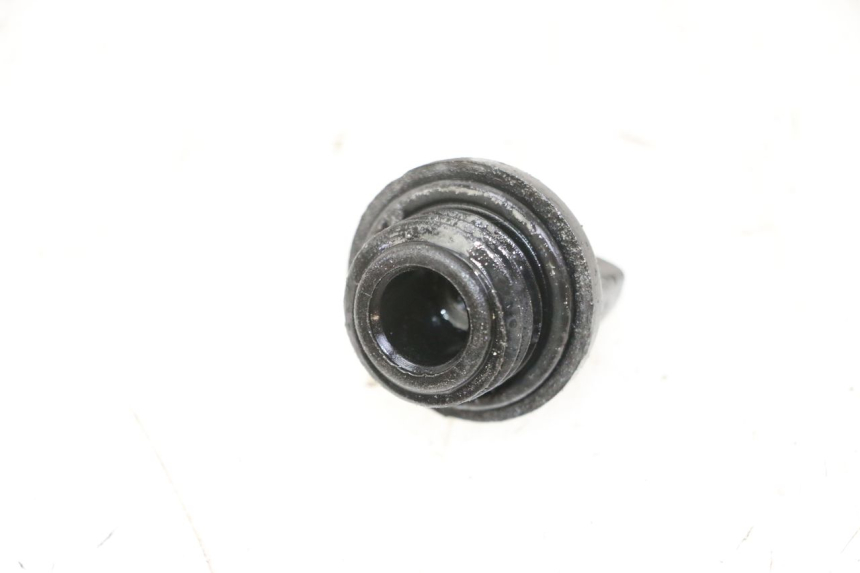 photo de ENGINE OIL CAP YAMAHA YZ 125 (1998 - 2005) - Component detail