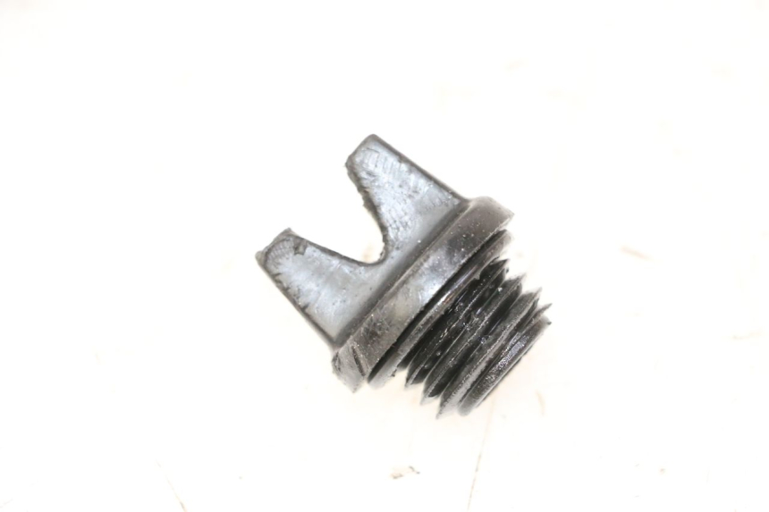 photo de ENGINE OIL CAP YAMAHA YZ 125 (1998 - 2005) - Zoom on usage condition