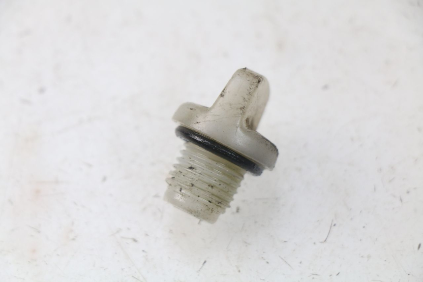 photo de REAR WHEEL SHAFT CAP MBK BOOSTER SPIRIT NAKED 50 (2004 - 2017) - Component detail