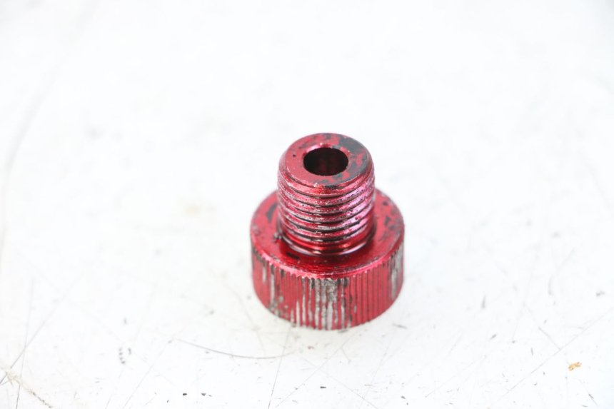 photo de REAR WHEEL SHAFT CAP YAMAHA AEROX 50 (1997 - 2006) - Zoom on usage condition