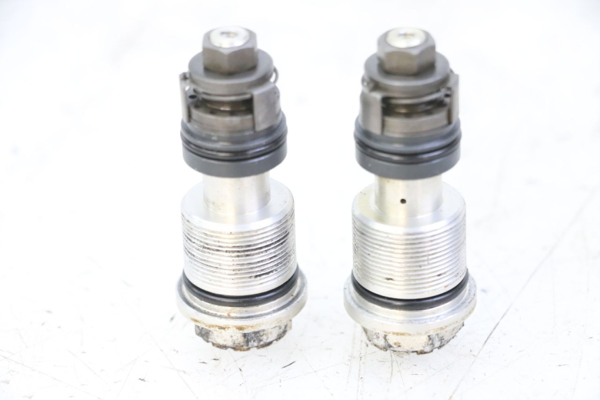 photo de FORK CAP HONDA CR 85 (2003 - 2007) - Technical close-up