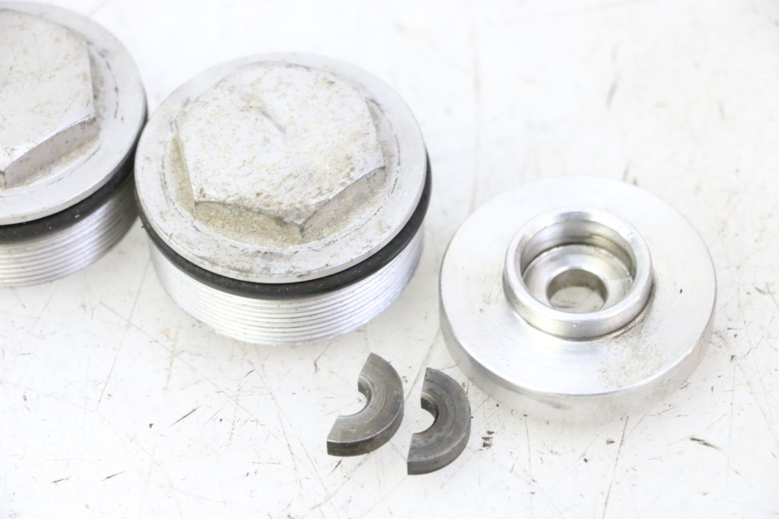 photo de FORK CAP APRILIA ETX 125 (1998 - 2002) - Technical close-up