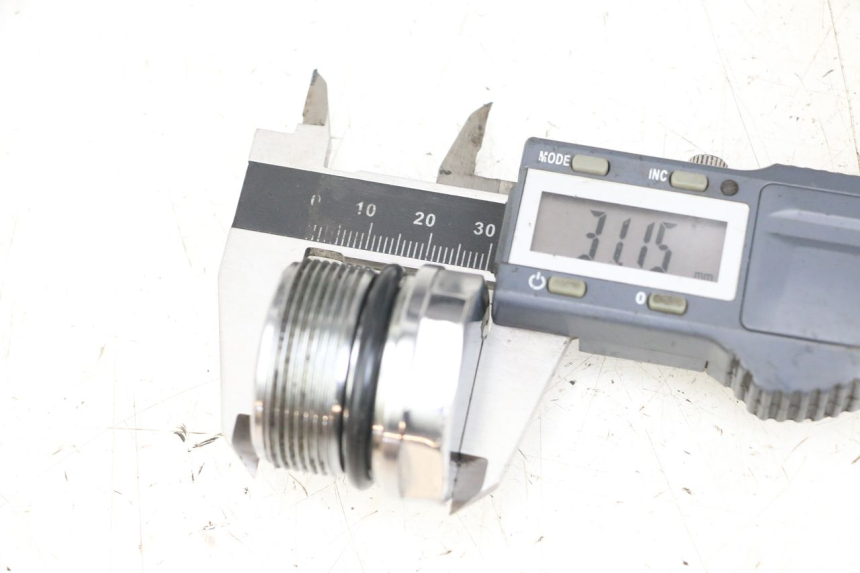 photo de FORK CAP HARLEY DAVIDSON SPORTSTER XL CUSTOM 1200 (2003 - 2004) - Component detail