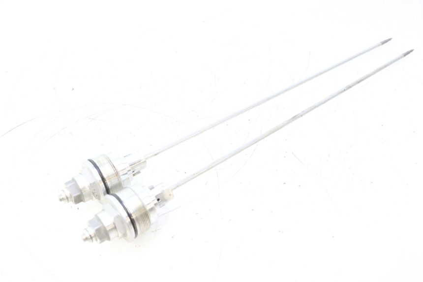 photo de FORK CAP DUCATI SS IE DS CARENEE 1000 (2002 - 2006) - Fixing points details