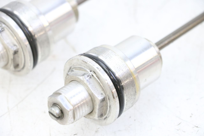 photo de FORK CAP YAMAHA TDM ABS 900 (2002 - 2014) - Alternative perspective