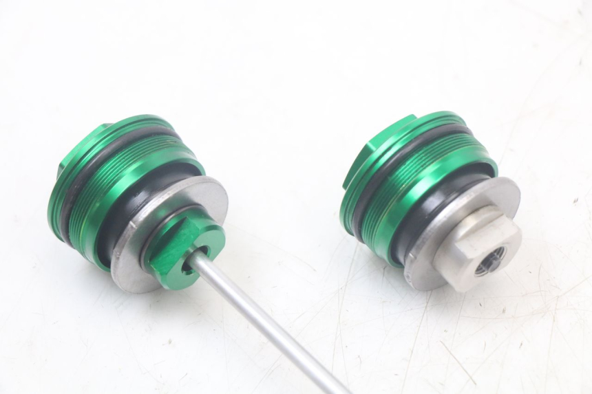 photo de FORK CAP KAWASAKI VERSYS ABS 650 (2015 - 2018) - Product overview