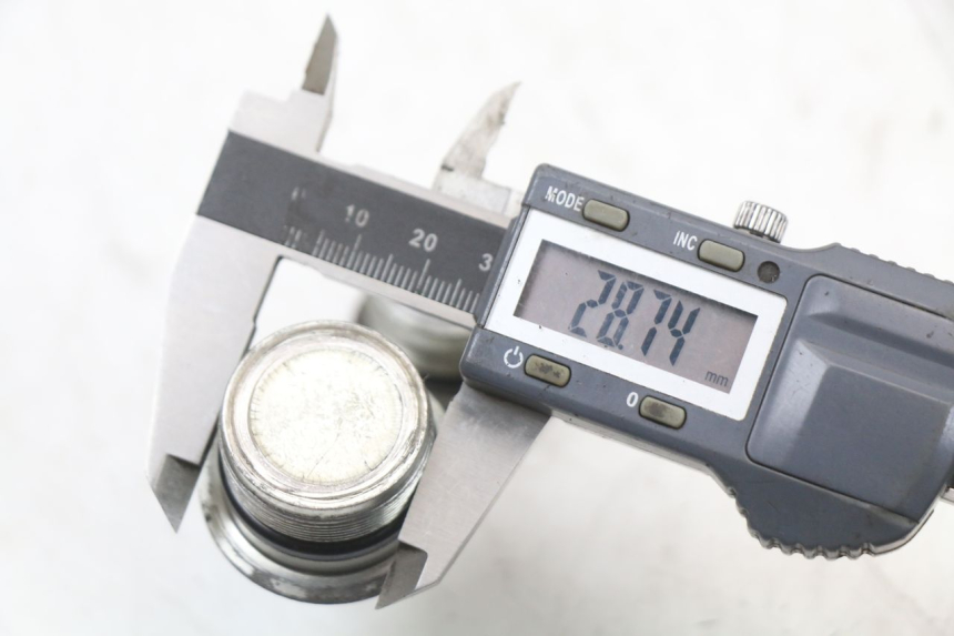 photo de FORK CAP PIAGGIO X10 125 (2012 - 2017) - Technical close-up