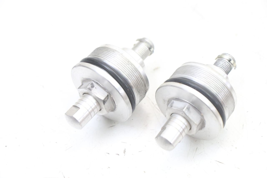 photo de FORK CAP YAMAHA FZS FAZER 600 (2001 - 2003) - Zoom on usage condition