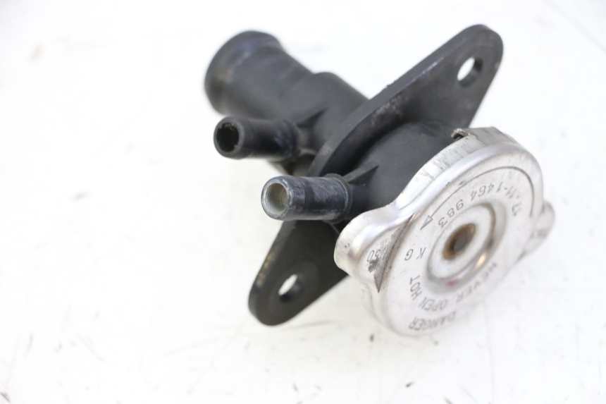 photo de RADIATOR CAP BMW C1 125 (2000 - 2003) - Alternative perspective