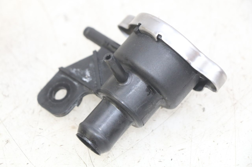 photo de RADIATOR CAP KYMCO DOWNTOWN ABS 125 (2015 - 2017) - Zoom on usage condition