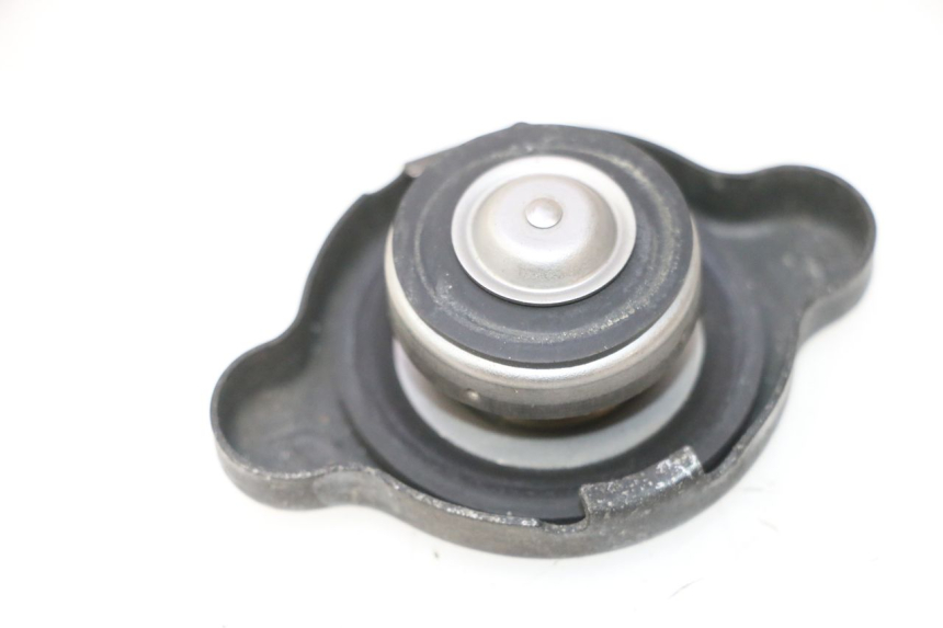 photo de RADIATOR CAP KAWASAKI ER-6 ER6 N 650 (2005 - 2009) - Component detail
