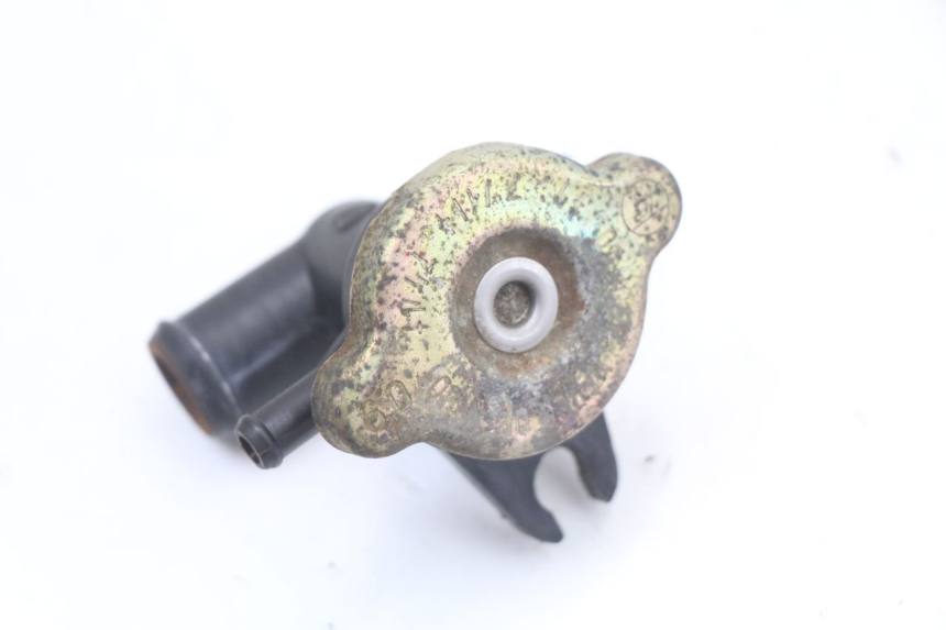 photo de RADIATOR CAP HONDA FES PANTHEON 2T 125 (1998 - 2002) - Alternative perspective