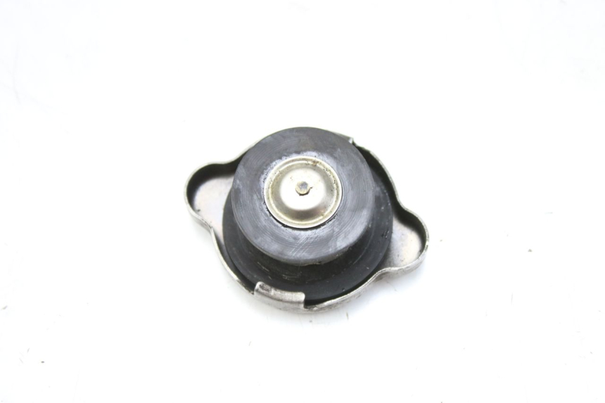 photo de RADIATOR CAP HONDA FES PANTHEON 125 (2003 - 2007) - Product overview