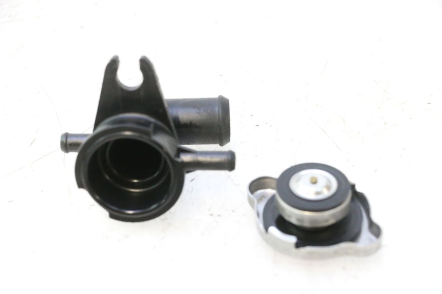 photo de RADIATOR CAP HONDA FJS SILVER WING SILVERWING 400 (2005 - 2008) - Main view