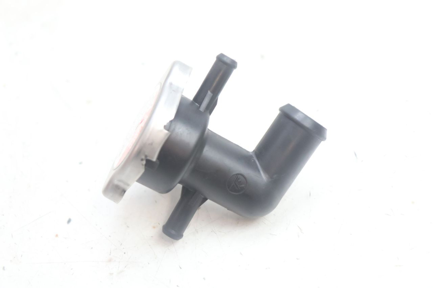 photo de RADIATOR CAP HONDA FJS SILVER WING SILVERWING 400 (2005 - 2008) - Technical close-up