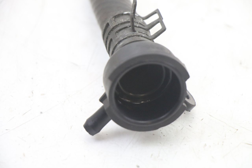 photo de RADIATOR CAP HONDA SH i 300 (2015 - 2020) - Surface and material condition