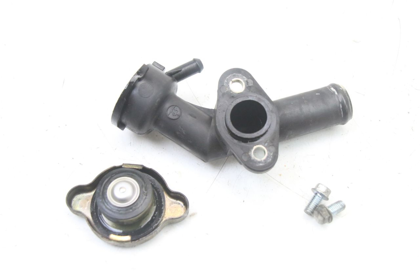 photo de RADIATOR CAP HONDA VT C2 SHADOW 750 (1997 - 2001) - Fixing points details