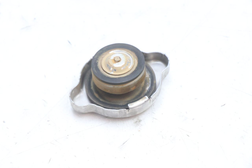 photo de RADIATOR CAP HONDA SH 125 (2001 - 2003) - Zoom on usage condition