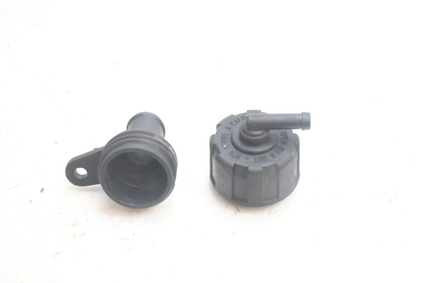 photo de RADIATOR CAP YAMAHA X-MAX XMAX 125 (2010 - 2013) - Main view