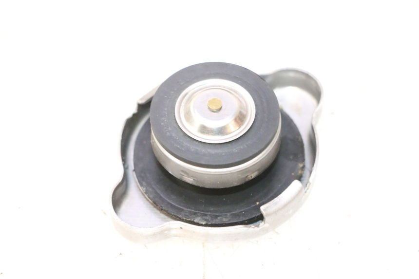 photo de RADIATOR CAP YAMAHA YZF R6 600 (2008 - 2009) - Component detail
