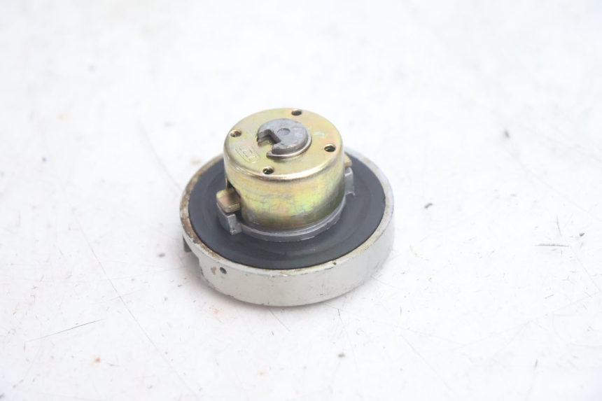 photo de FUEL TANK CAP KYMCO AGILITY 4T 50 (2018 - 2022) - Alternative perspective