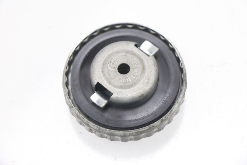 photo de FUEL TANK CAP MBK BOOSTER SPIRIT 50 (1996 - 1999) - Component detail