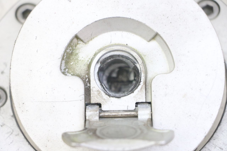 photo de FUEL TANK CAP HONDA CBF 500 (2004 - 2007) - Product overview