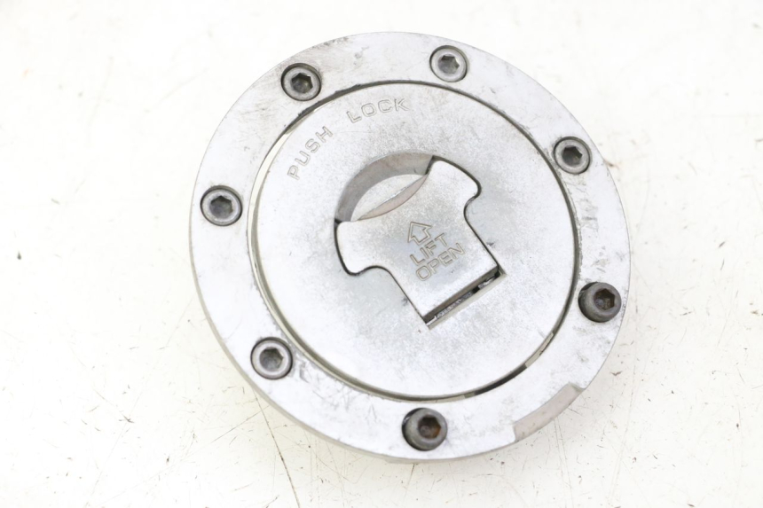 photo de FUEL TANK CAP HONDA CBR F SC25 1000 (1989 - 1992) - Main view