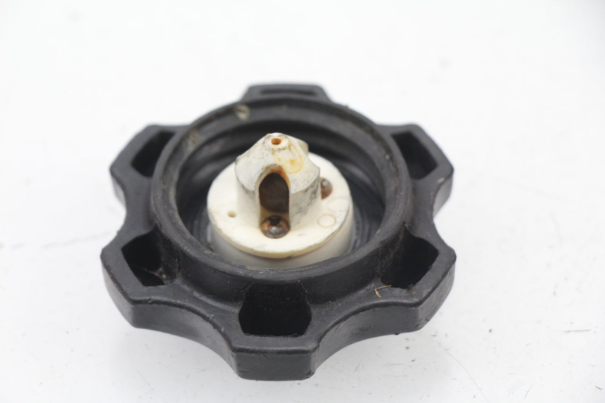 photo de FUEL TANK CAP JIANSHE COYOTE 80 - Component detail