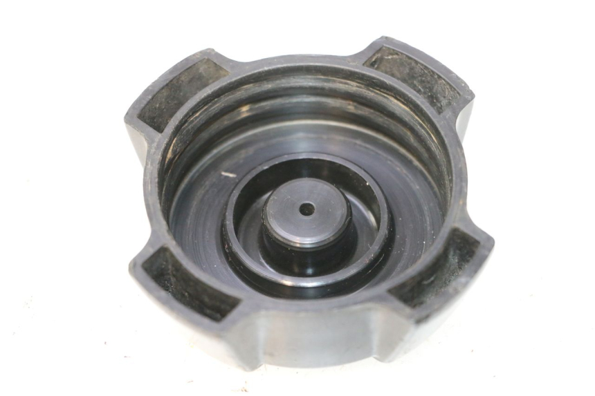 photo de FUEL TANK CAP SUZUKI DR S 600 (1985 - 1989) - Component detail