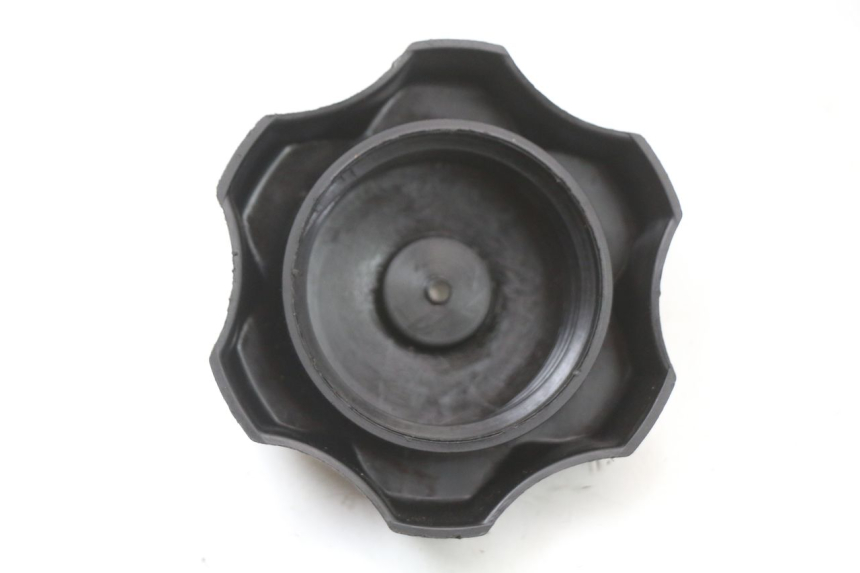 photo de FUEL TANK CAP KSR RACING DRIFT 140 - Zoom on usage condition