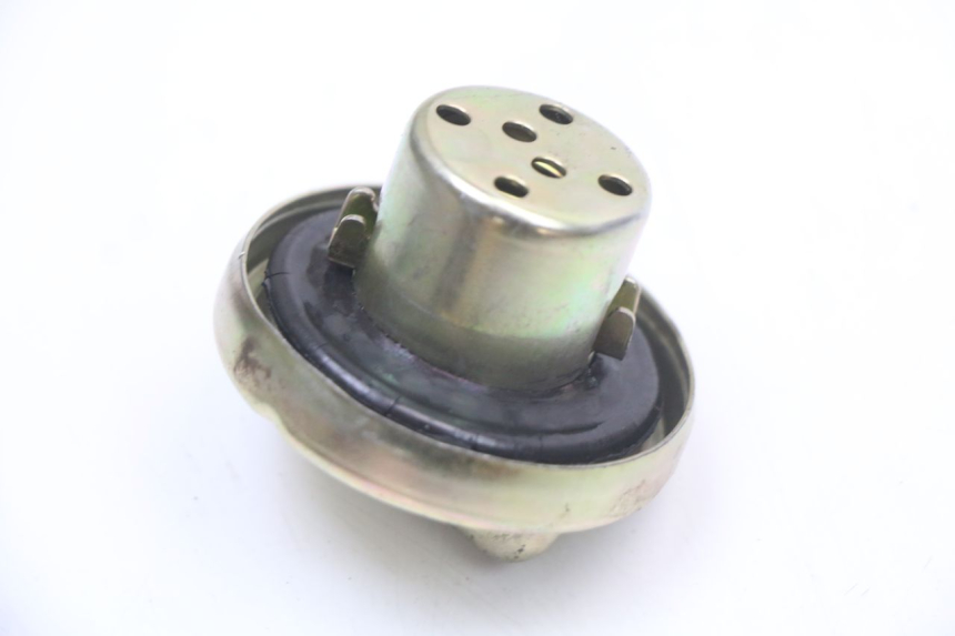 photo de FUEL TANK CAP JM MOTORS EVOLIS 4T 50 (2018 - 2022) - Zoom on usage condition