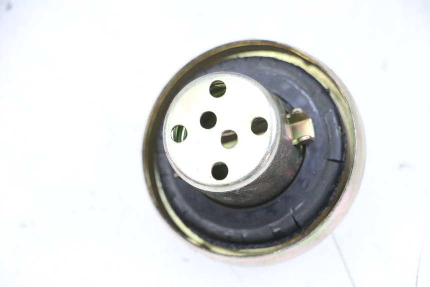 photo de FUEL TANK CAP BTC FELICE SPORT 50 - Zoom on usage condition