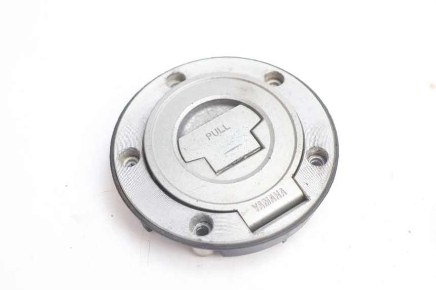 photo de FUEL TANK CAP YAMAHA FJR 1300 (2001 - 2005) - Zoom on usage condition