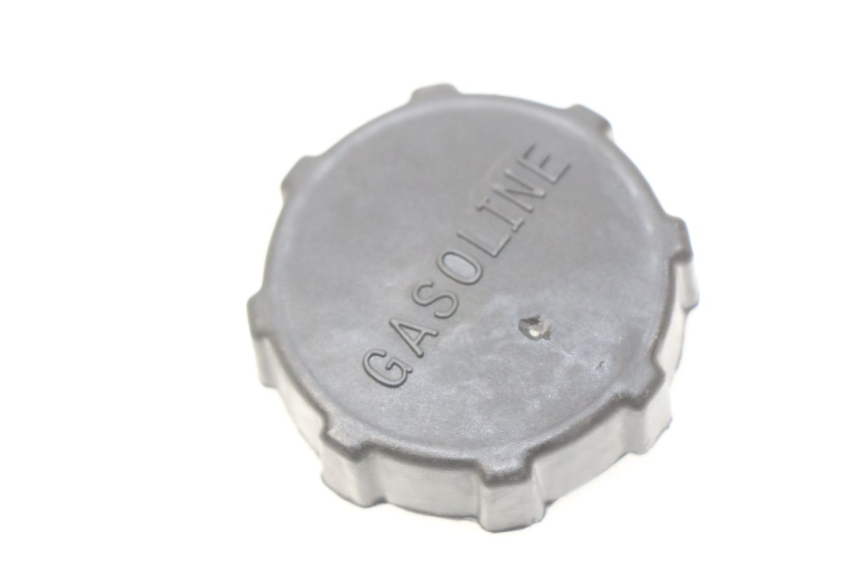photo de FUEL TANK CAP PIAGGIO FLY 2T 50 (2004 - 2017) - Zoom on usage condition