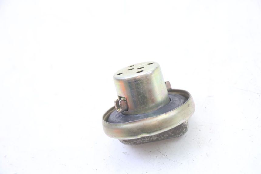 photo de FUEL TANK CAP VENESI FLY RETRO 4T 50 (2020 - 2025) - Alternative perspective