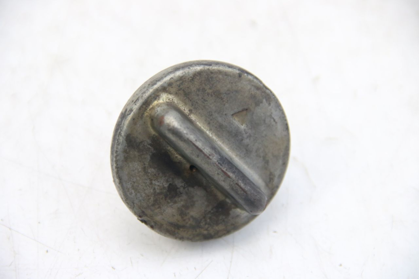 photo de FUEL TANK CAP NECO GPX 4T 50 (2018 - 2022) - Zoom on usage condition