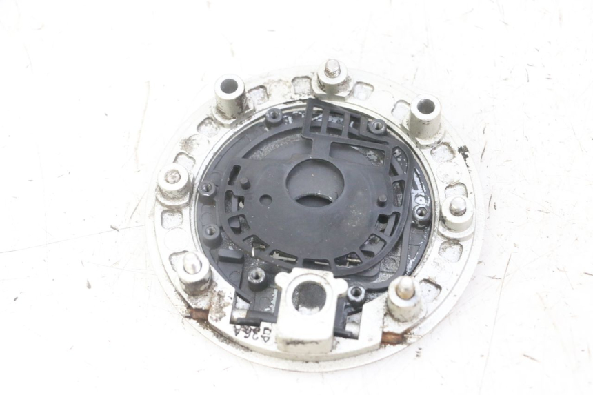 photo de FUEL TANK CAP SUZUKI GS GSE 500 (2001 - 2003) - Alternative perspective