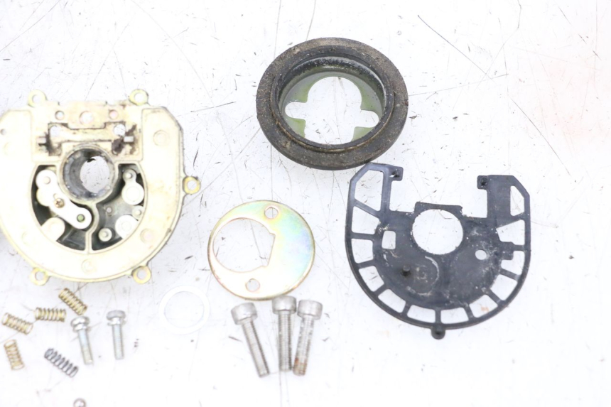 photo de FUEL TANK CAP SUZUKI GSXR GSX-R 1000 (2003 - 2004) - Additional view of the item