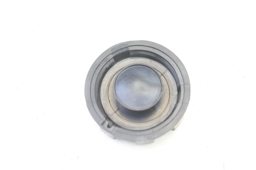 photo de FUEL TANK CAP PEUGEOT KISBEE 4T 50 (2018 - 2022) - Zoom on usage condition