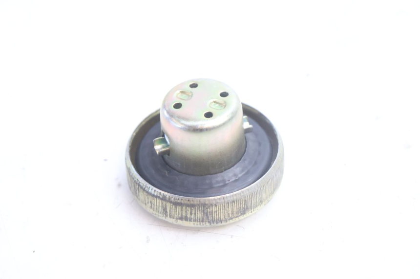 photo de FUEL TANK CAP KYMCO LIKE 125 (2009 - 2016) - Alternative perspective