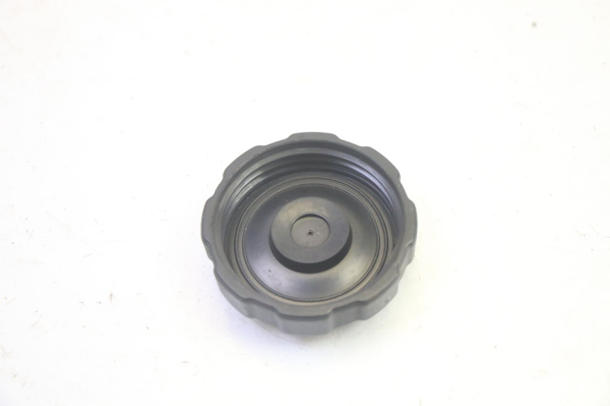 photo de FUEL TANK CAP PEUGEOT LUDIX 50 (2005 - 2007) - Zoom on usage condition
