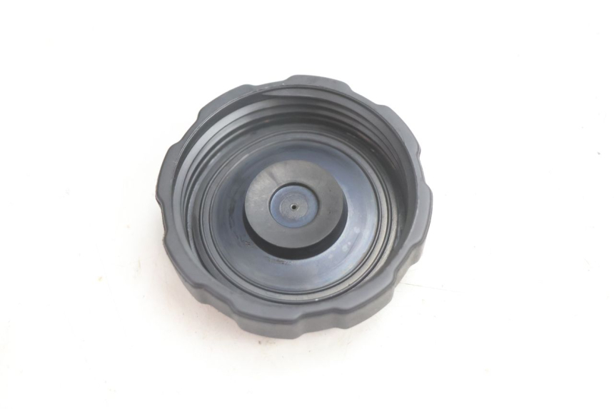 photo de FUEL TANK CAP PEUGEOT LUDIX ONE 14P 50 (2004 - 2013) - Zoom on usage condition