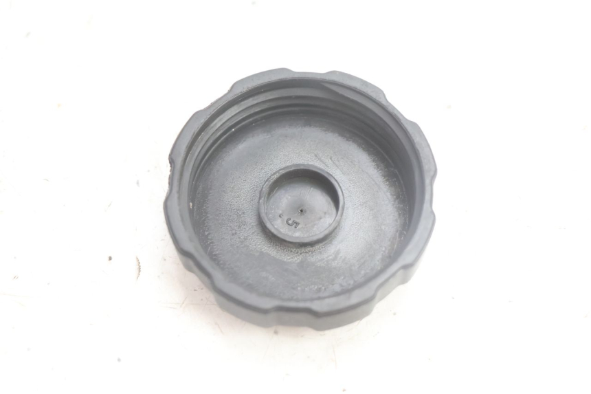 photo de FUEL TANK CAP PEUGEOT LUDIX PRO 2T 50 (2010 - 2017) - Zoom on usage condition